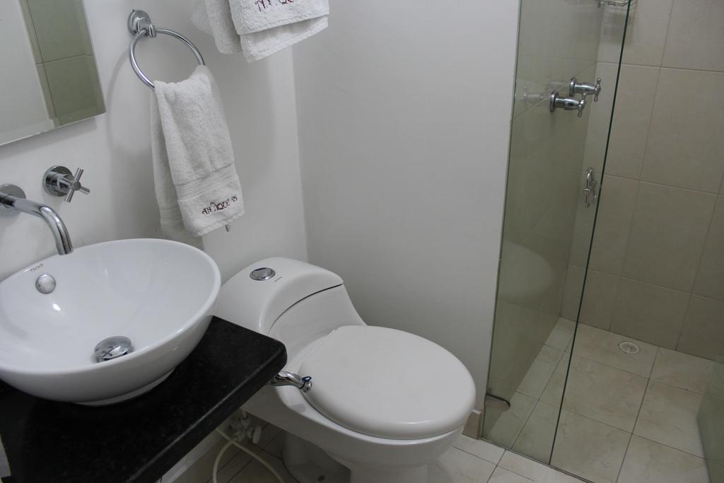 La Santa Maria Bed & Breakfast Bogotá Oda fotoğraf